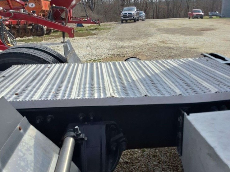 2016-peterbilt-579-image-39