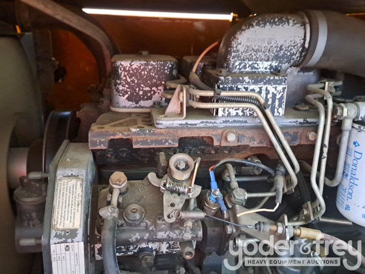 benford-6-ton-swivel-skip-dumper,-roll-bar-image-39