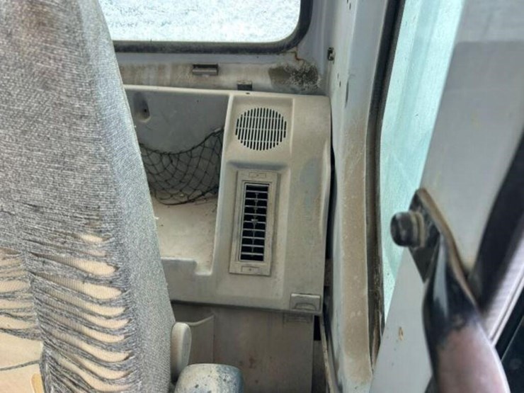 2000-kobelco-sk210-lc-image-18