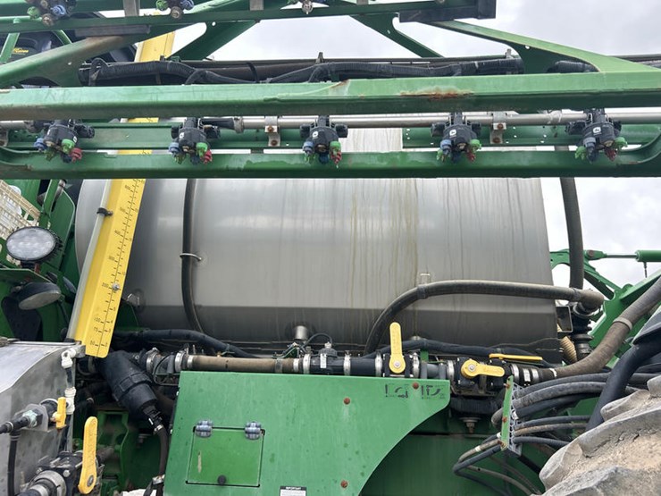 2018-john-deere-r4045-image-10