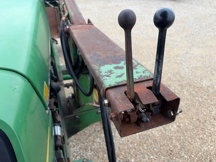 1983-john-deere-2750-image-17