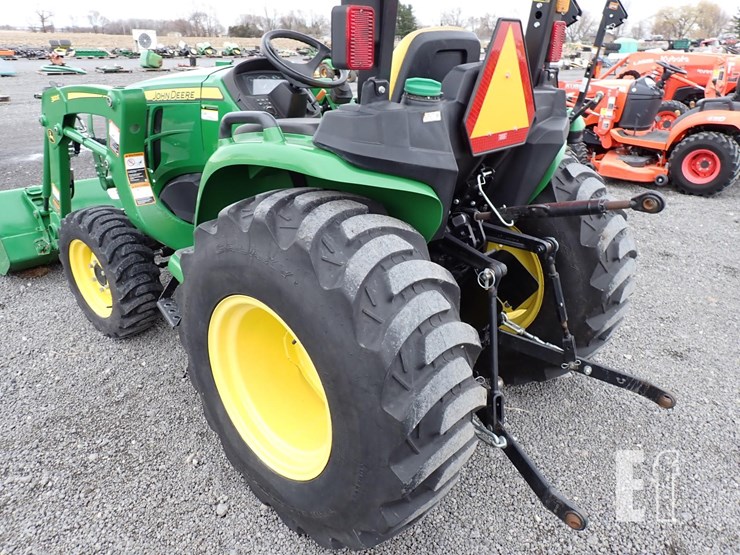 2021-john-deere-3038e-image-12