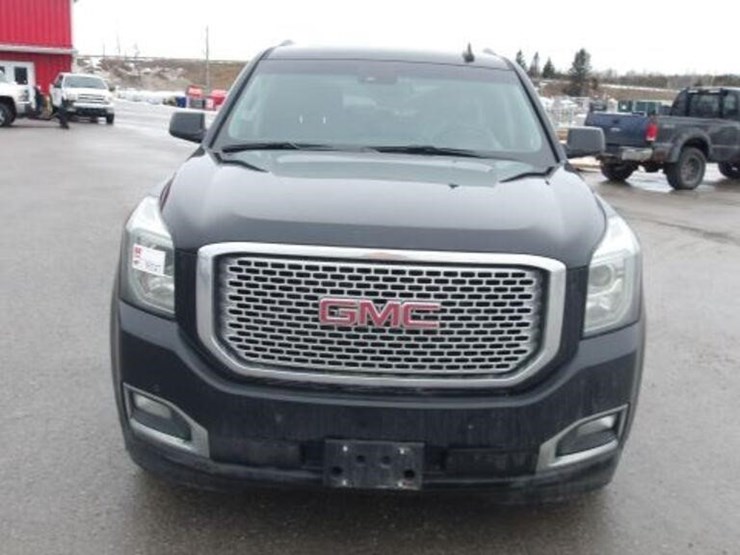 2016-gmc-yukon-denali-image-2