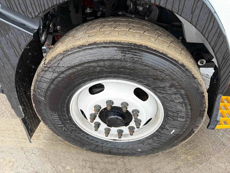 2025-dennis-eagle-proview-image-15