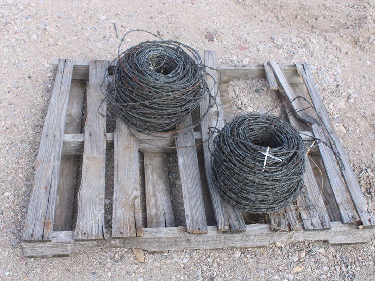 #2083-•-2-rolls-of-used-barb-wire-image-2