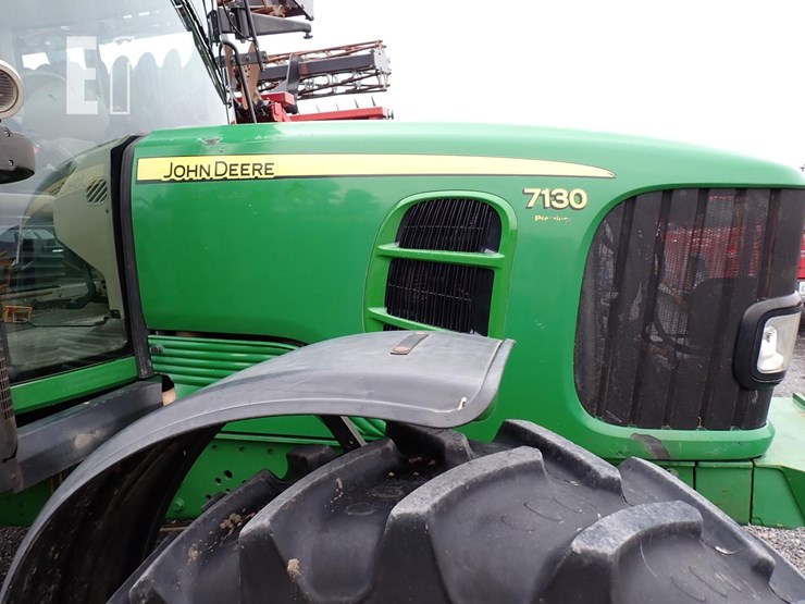 john-deere-7130-premium-image-6