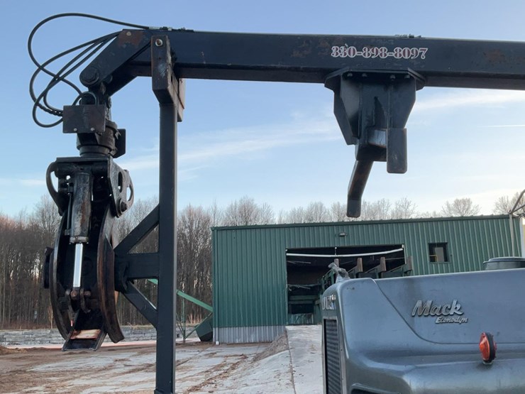 1989-mack-dm690s-image-16