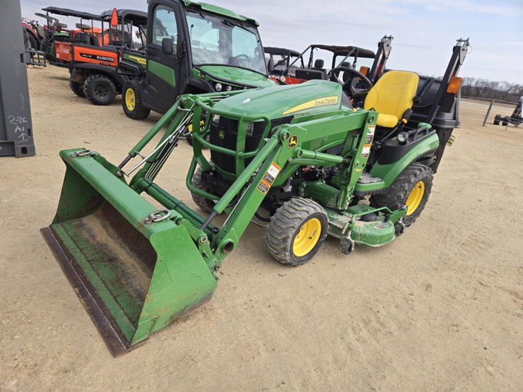 john-deere-1025r-image-1