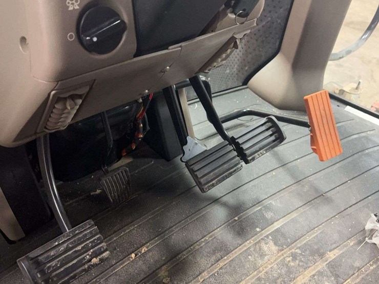 2018-case-ih-380-image-11