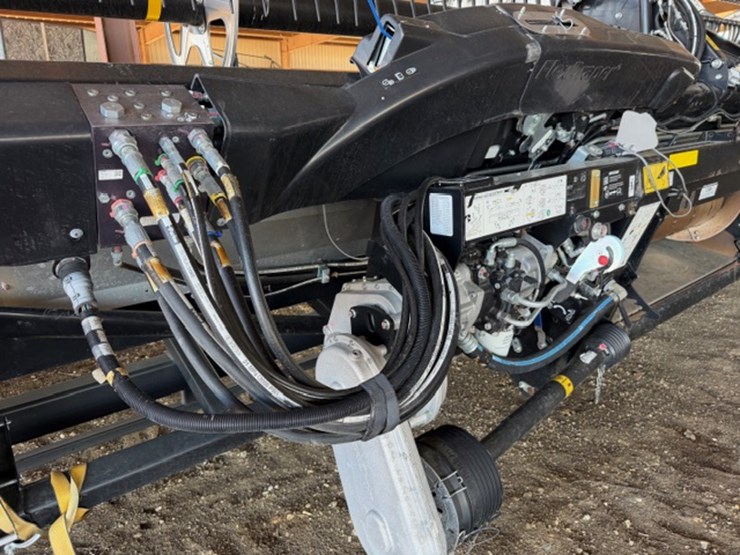 2023-mac-don-fd240-image-8