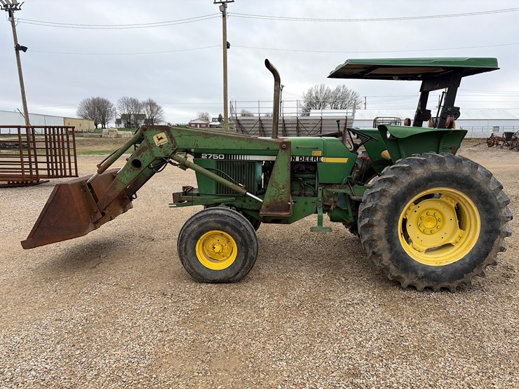 1983-john-deere-2750-image-1