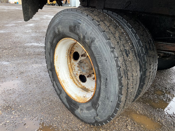 #2015-•-2009-chevy-c7500-single-axle-dump-truck-(has-wi-title)-image-21