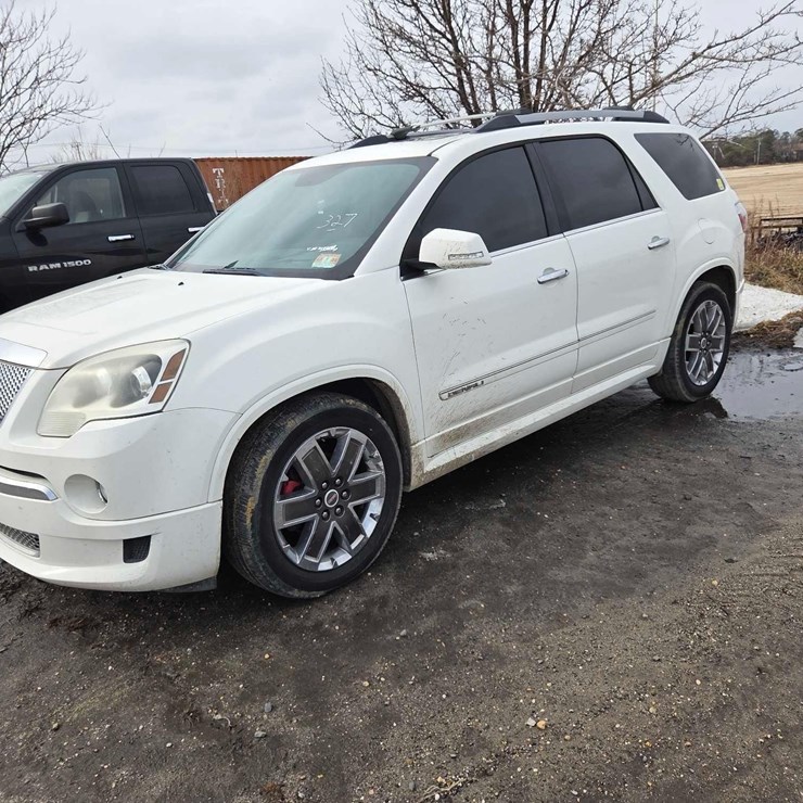 2012 GMC ACADIA DENALI