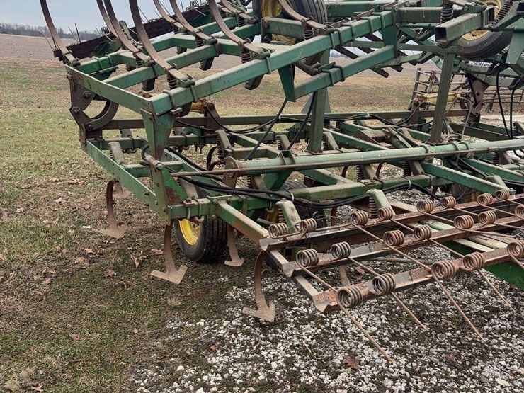 john-deere-1010-image-4