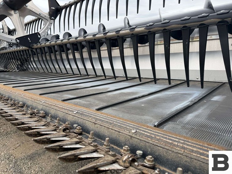 2023-mac-don-fd240-image-38