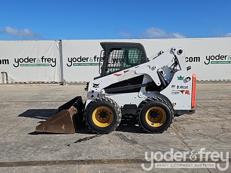2017-bobcat-s650-image-3