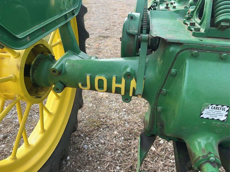 john-deere-model-b-image-42