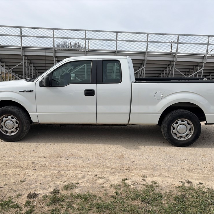 2011 FORD F150