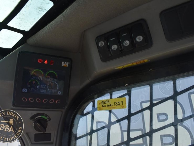 2017-caterpillar-289d-image-50