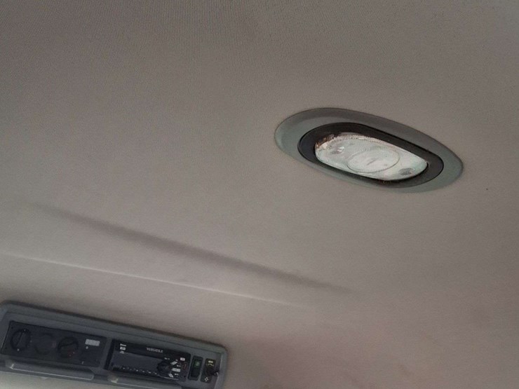 2017-versatile-260-image-38