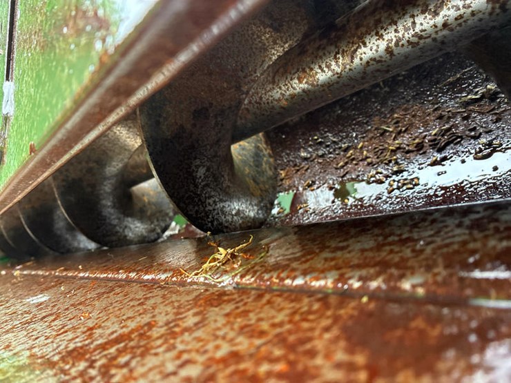 2014-john-deere-s670-image-96