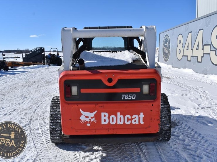 2016-bobcat-t650-image-11