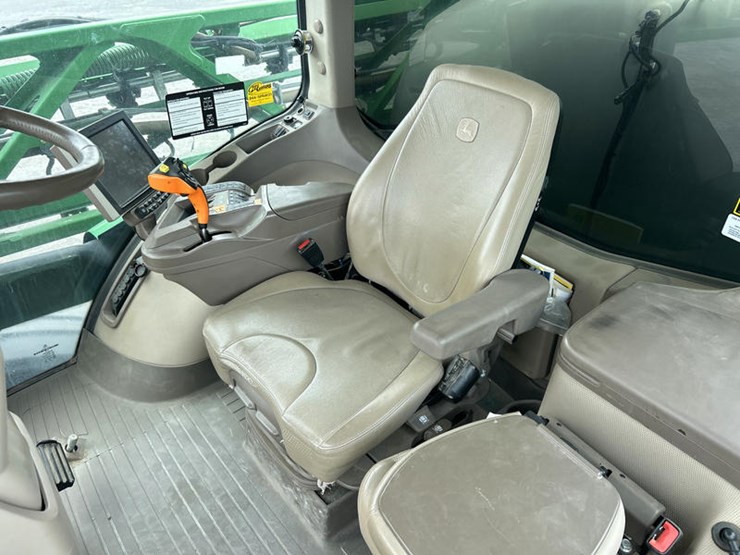 2018-john-deere-r4045-image-23
