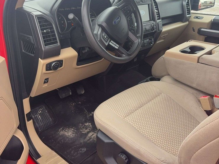 2019-ford-f150-xlt-image-15