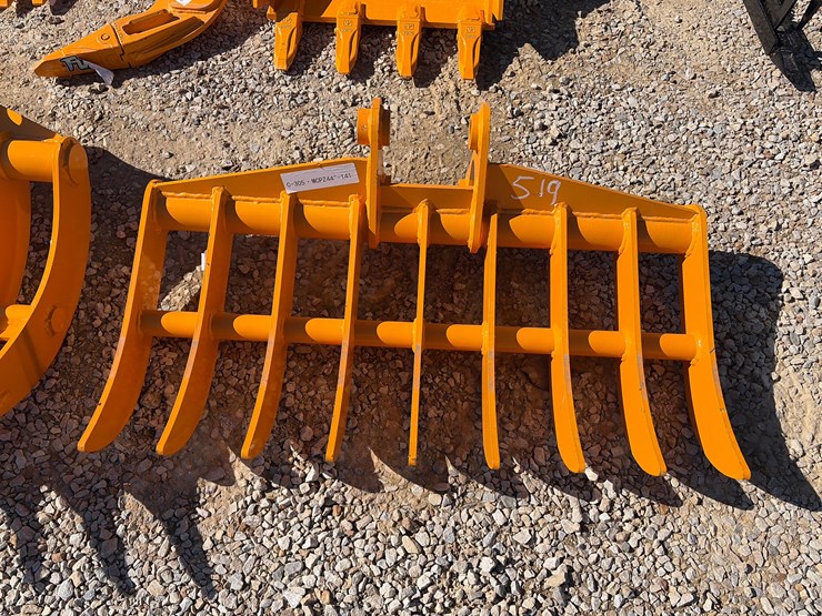 caterpillar-305-image-1