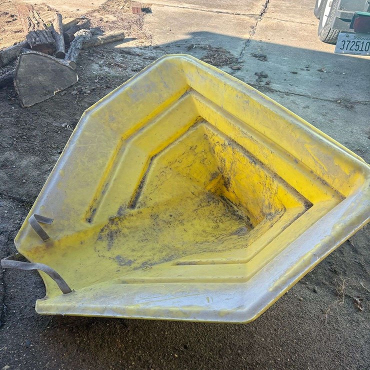 Plastic Auger Hopper