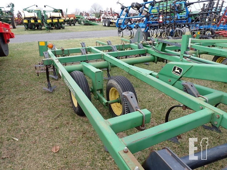 john-deere-726-image-4