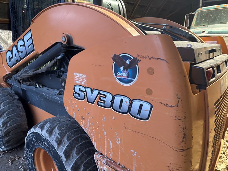 2012-case-sv300-image-20