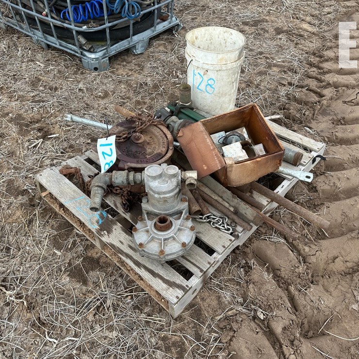 SKID WITH CHAIN HOIST, PUMP