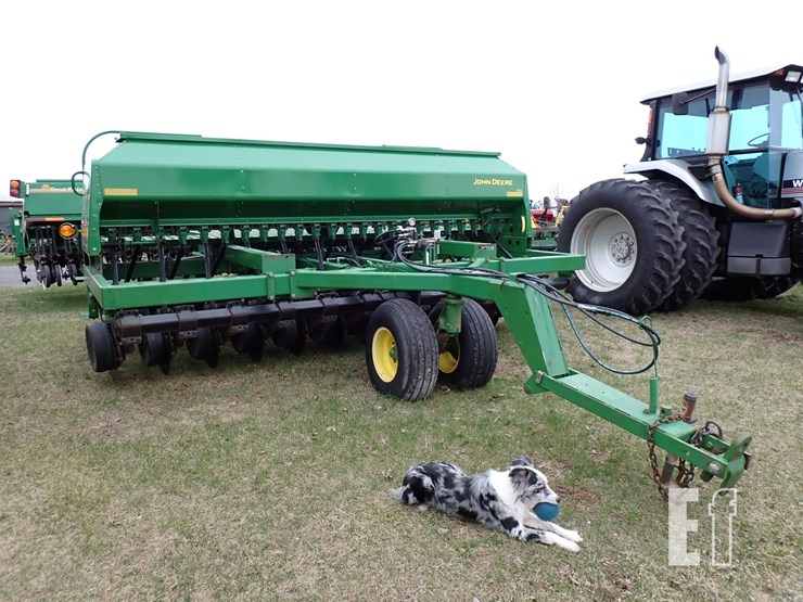 john-deere-1590-image-2
