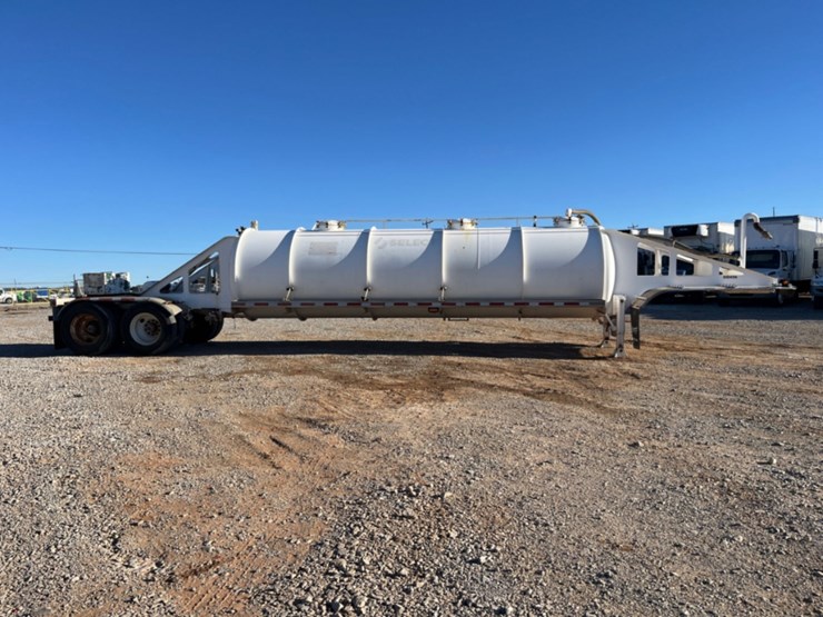 2020-troxell-vacuum-image-4