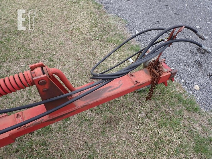 case-ih-3800-image-10