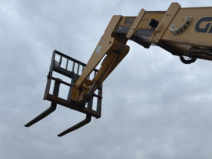 2016-gehl-rs8-42-image-9