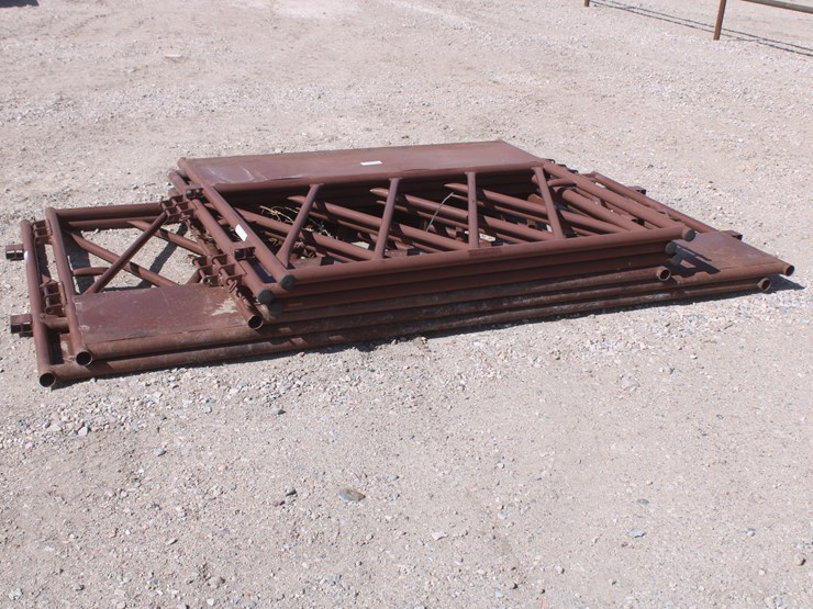 #2095-•-assorted-hi-qual-feeder-panels-image-2