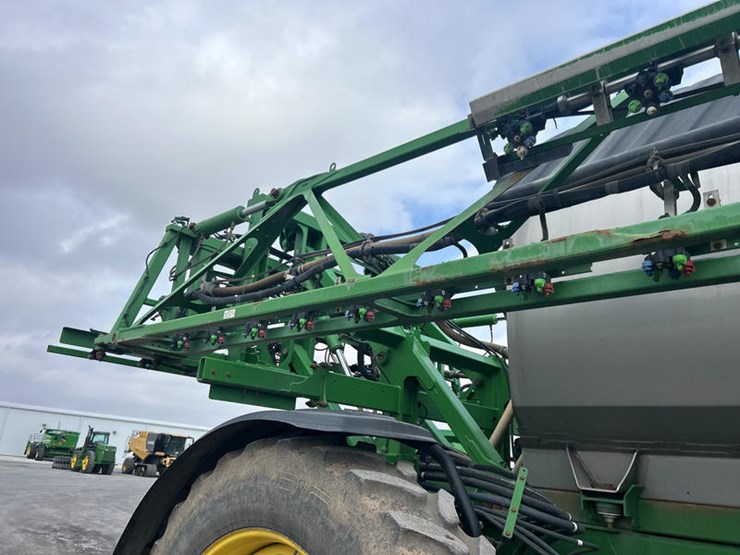 2018-john-deere-r4045-image-18