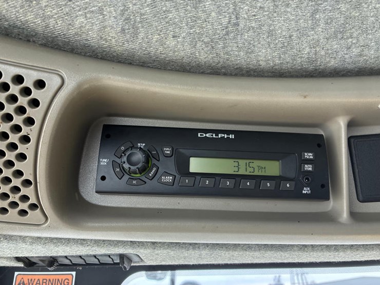 2009-new-holland-cr9060-image-98