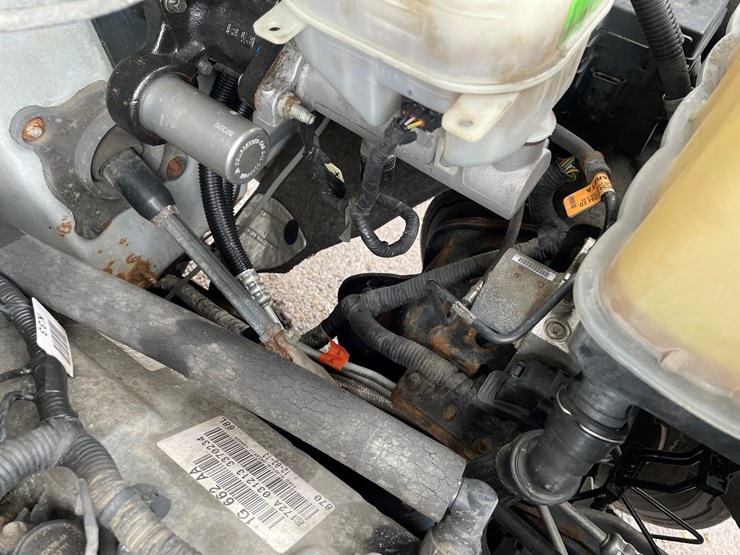 2014-ford-f550-xl-image-40