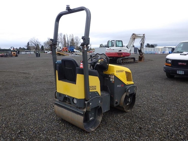 2019-wacker-neuson-rd12a-tandem-vibratory-roller-image-5