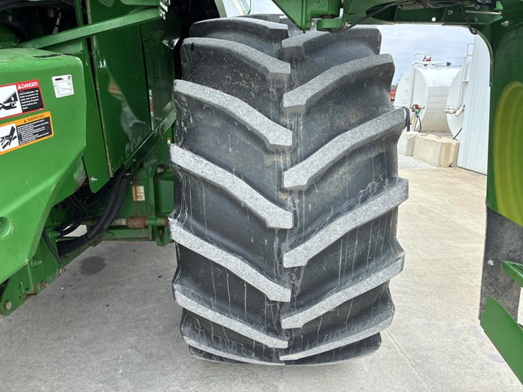 2014-john-deere-s670-image-36