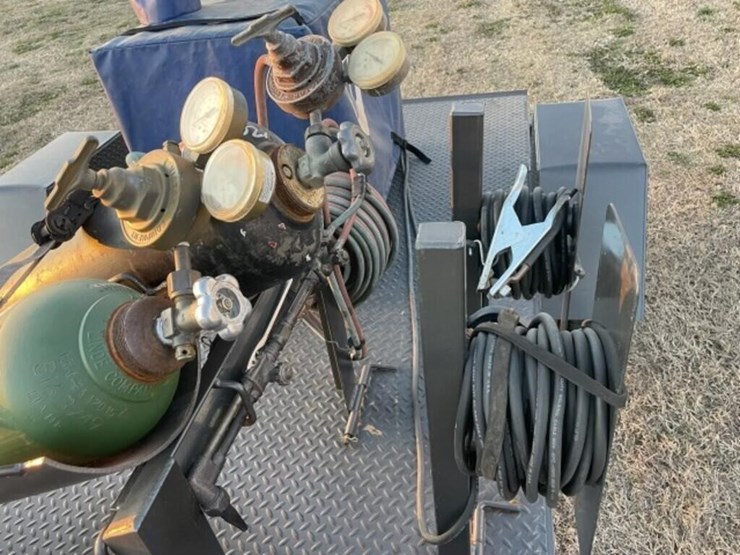 2021-miller-bobcat-225-image-3