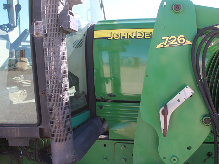 2004-john-deere-7320-image-54