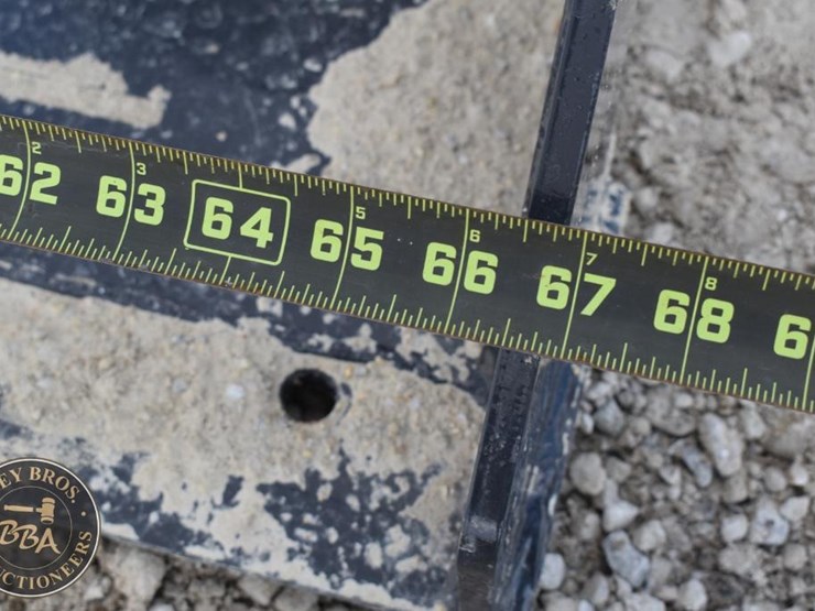 2020-caterpillar-299d3-image-29