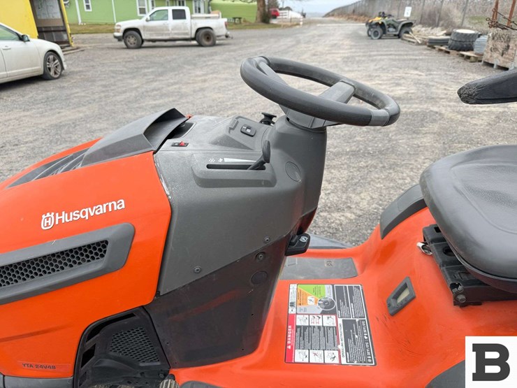 husqvarna-yta24v48-lawn-mower-image-12