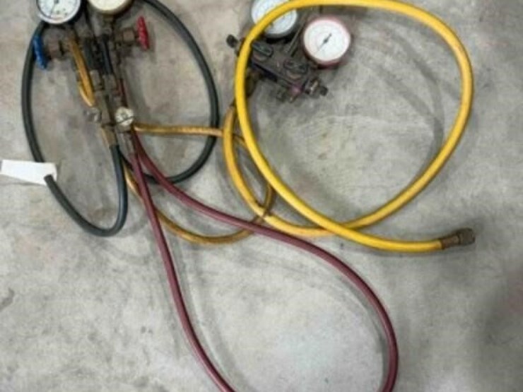 hvac-gauge-set-image-1