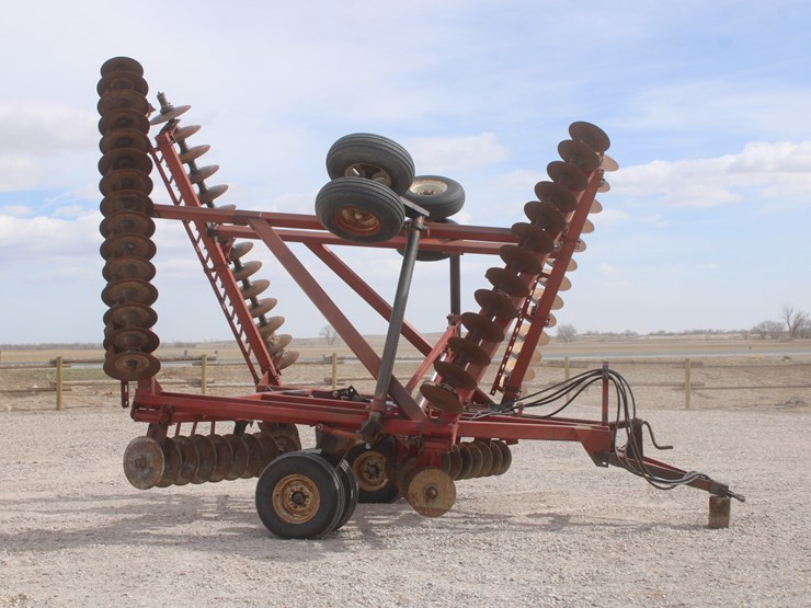 international-490-image-3