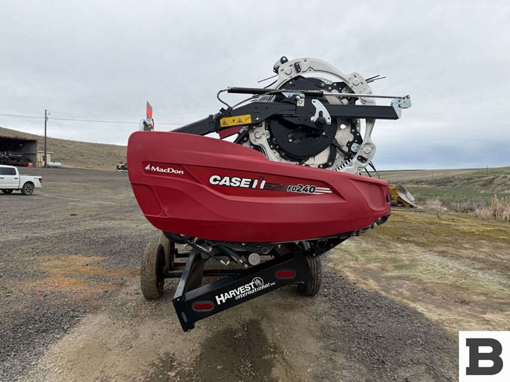 2023-mac-don-fd240-image-4